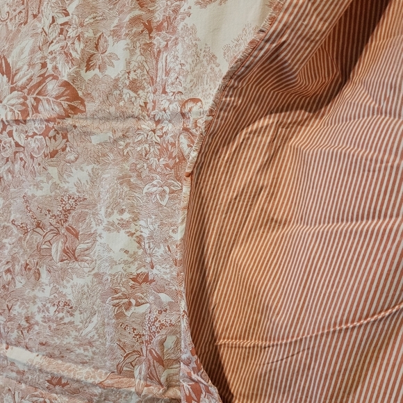 The Chandler Collection Duvet Cover Red & White Toile With Striped Reverse Twin - Picture 4 of 10